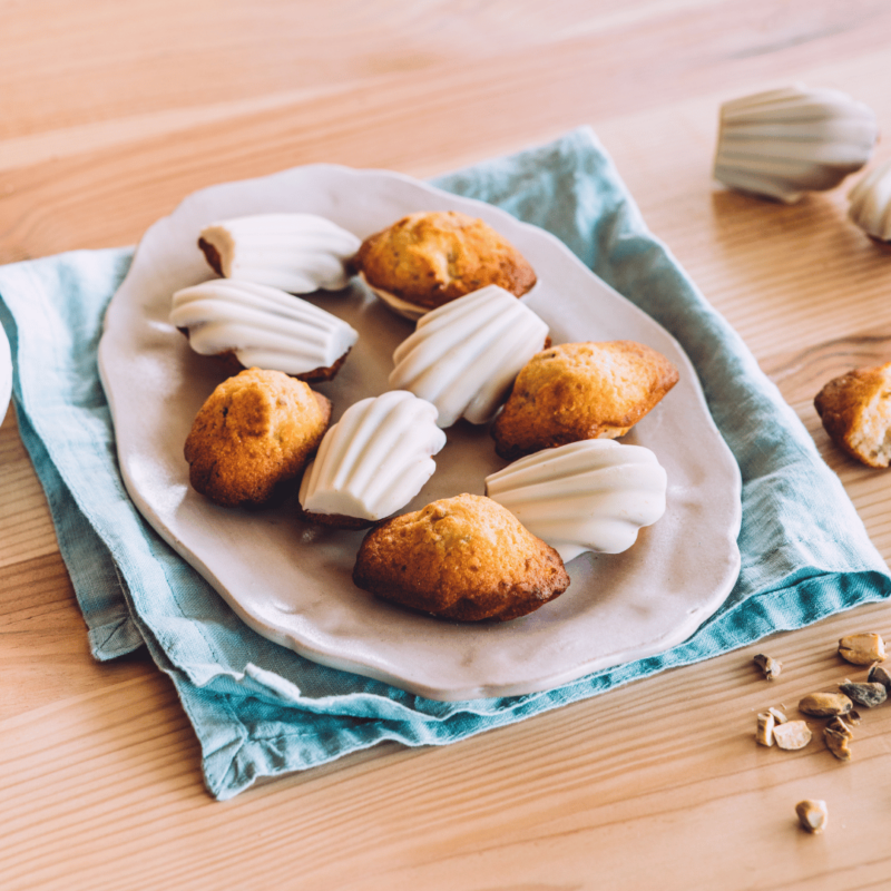 box madeleines pistache et chocolat blanc